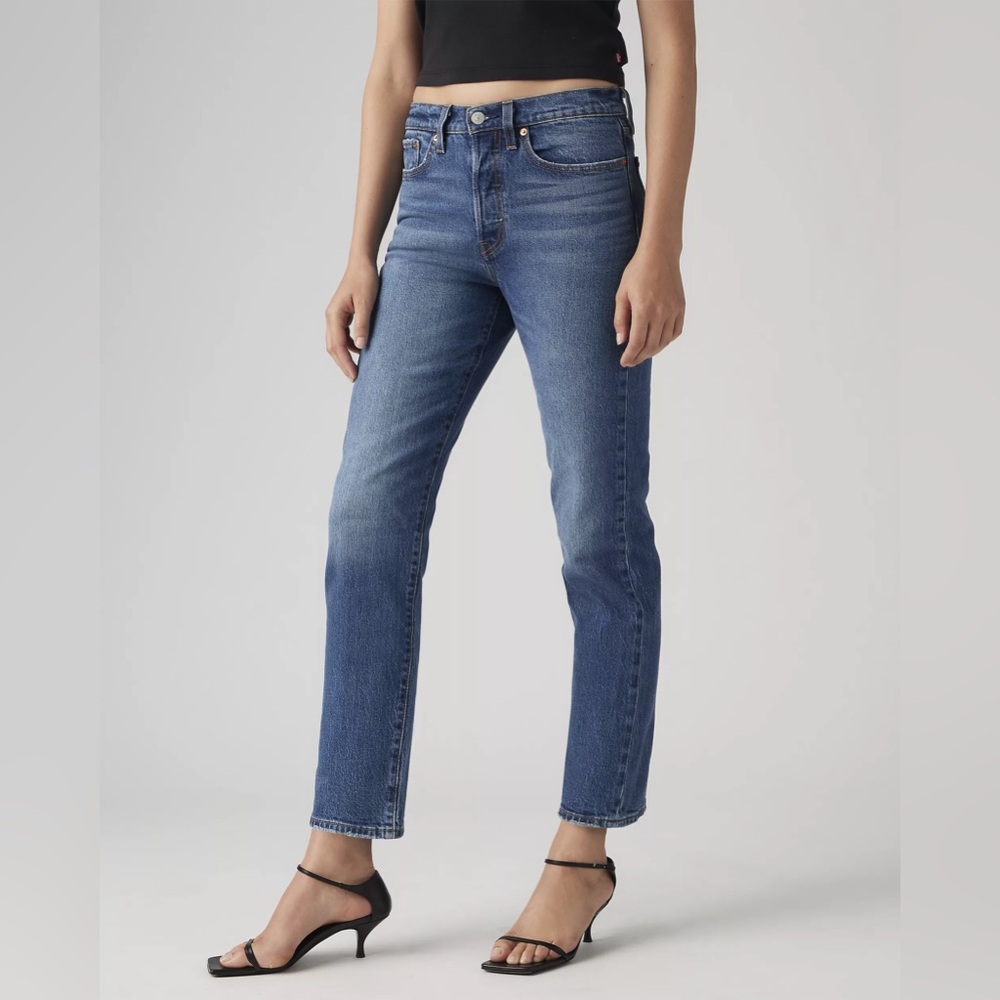 Levi’s Premium Wedgie Straight Ankle Jeans High Rise Button Fly Vintage‎ Blue 28